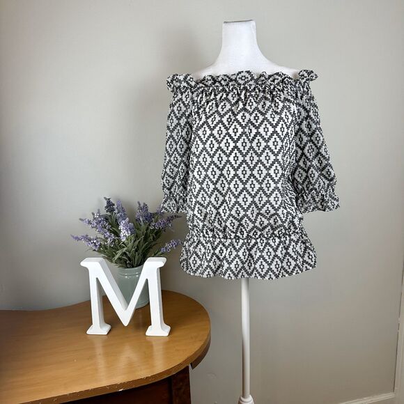The Limited Clip Dot Jacquard Off-the-Shoulder Blouse - Size Small - EUC - Picture 1 of 8